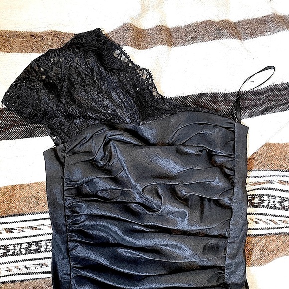 JESSICA MCCLINTOCK • LBD Little Black Mini Dress • XS • Bridesmaid + Formalwear - Picture 5 of 15